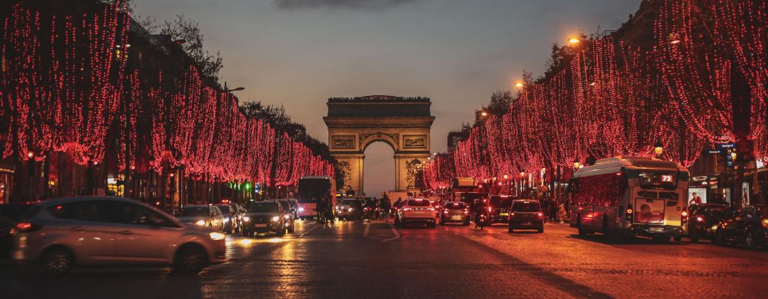 NOËL ARRIVE À GRANDS PAS !